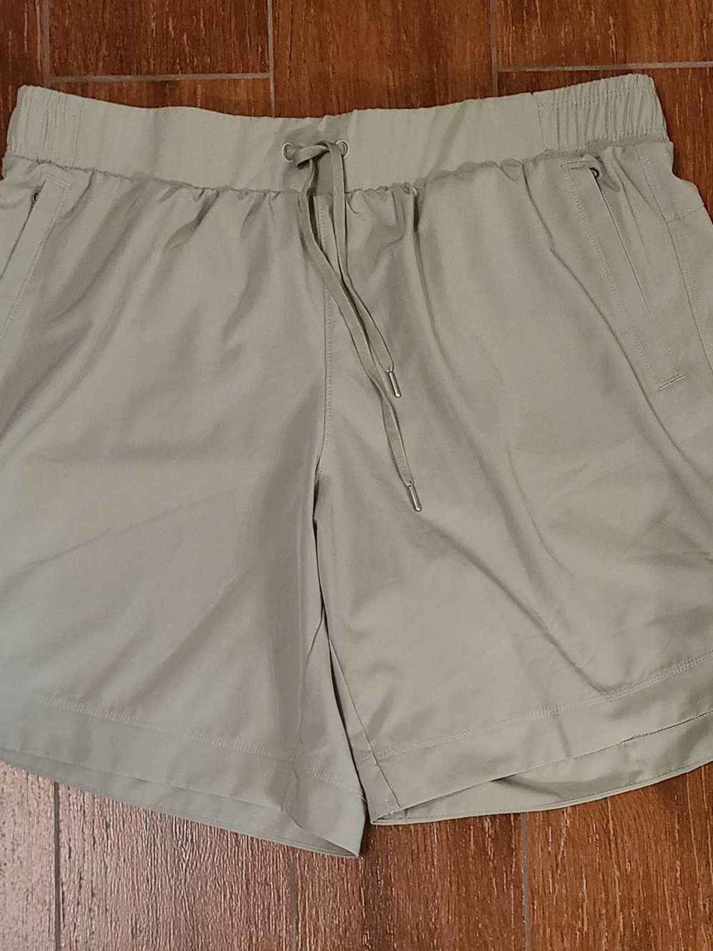 CALIA by Carrie Underwood Light Sage Athletic Drawstring Shorts with Pockets